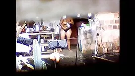 Відео мати на камеру ...