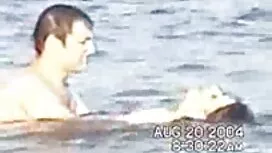 П'яна дівчина, безко ...